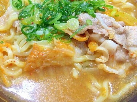 キムチ煮込みラーメン